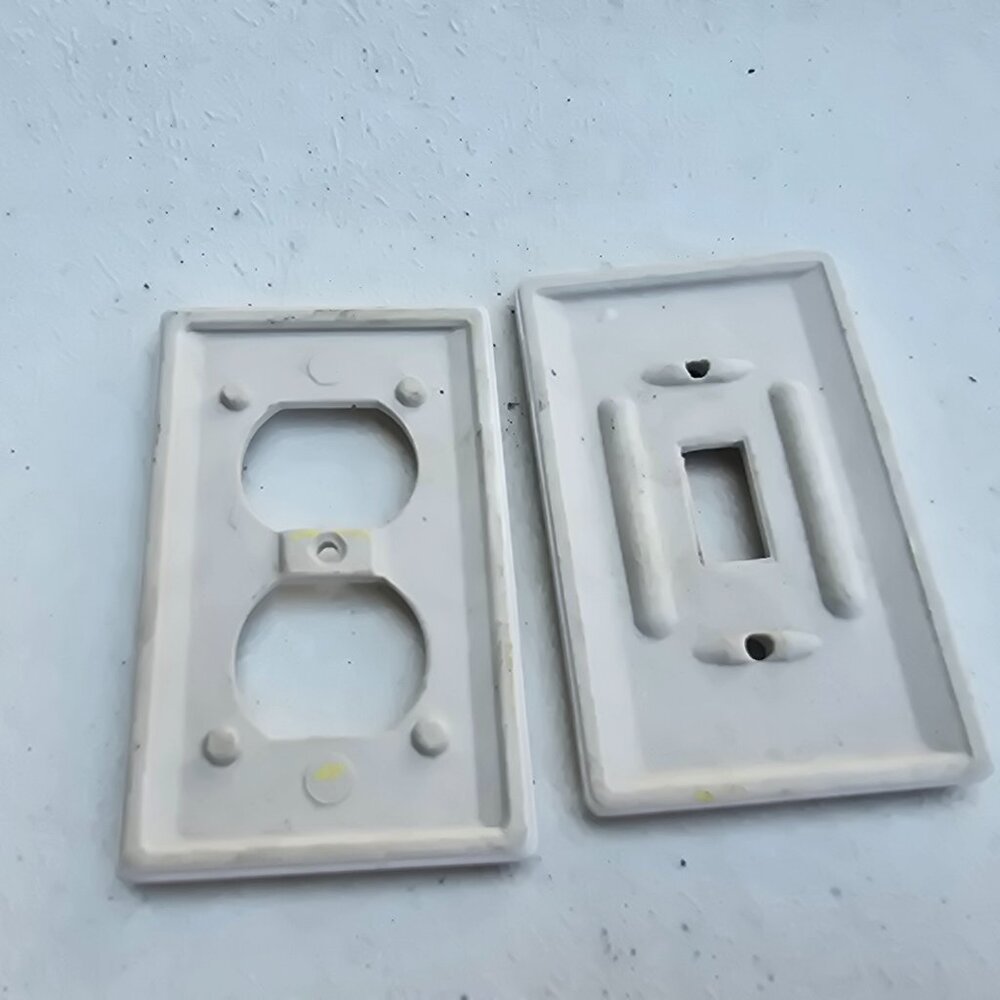 Vintage White Porcelain Electrical Outlet Switch Cover Plates - Picture 10 of 10